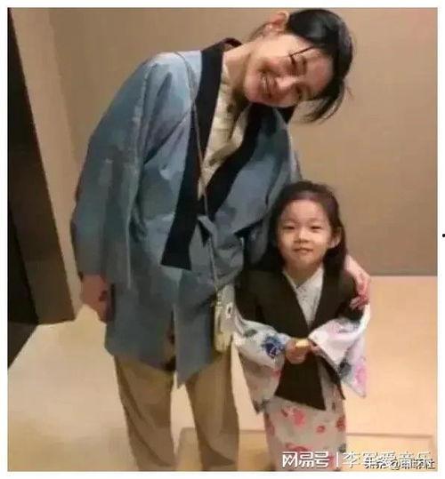 娱乐圈吃瓜妮妮,妮妮事件背后的真相揭秘 第1张 娱乐圈吃瓜妮妮,妮妮事件背后的真相揭秘 第1张